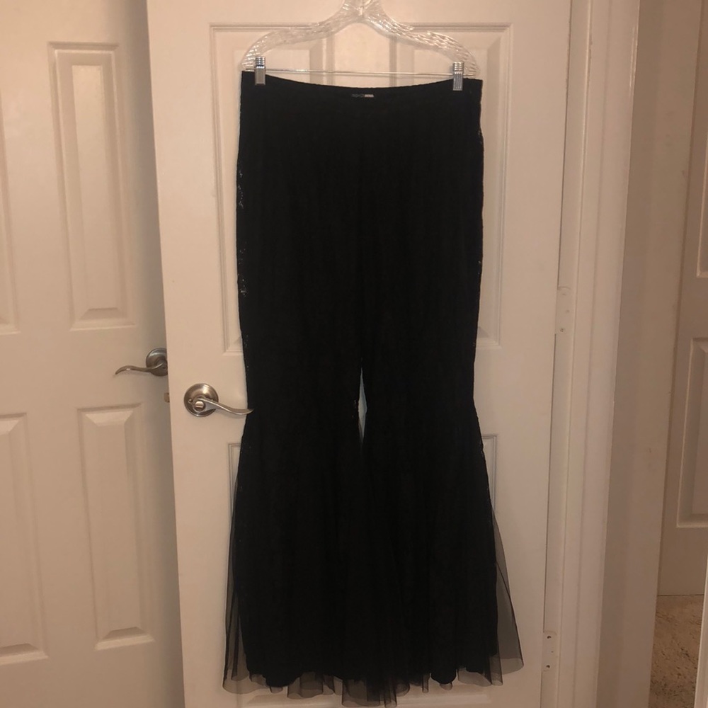 🖤🖤🖤🌟 BLACK EMBROIDERED LACE PANTS🖤🖤🖤🌟